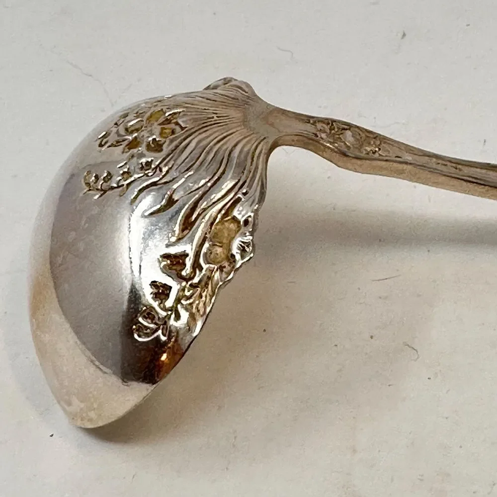 Antique 1909 Rogers & Bro Florette Silverplate Gravy Sauce Ladle Serving Spoon